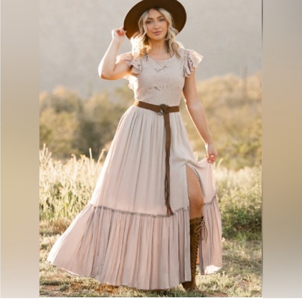 New! Joyfolie Macienne taupe bohemian maxi dress. SIZE medium